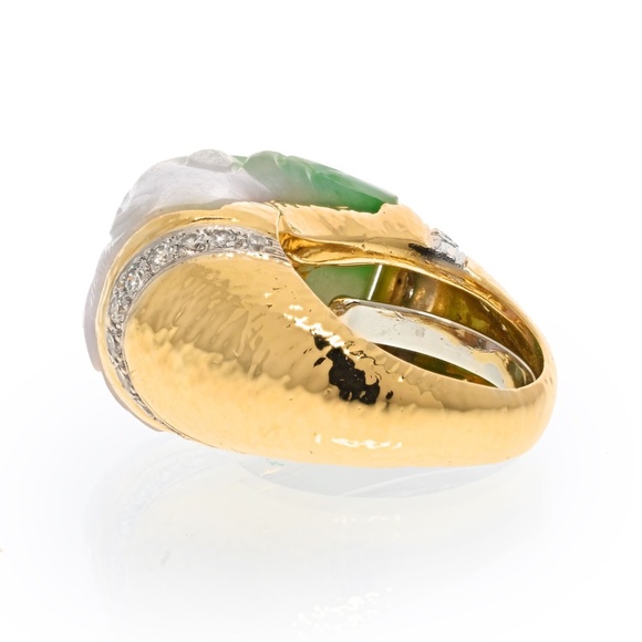 David Webb Platinum & 18K Yellow Gold Carved Jade And Diamond Ring - Picture 4 of 5